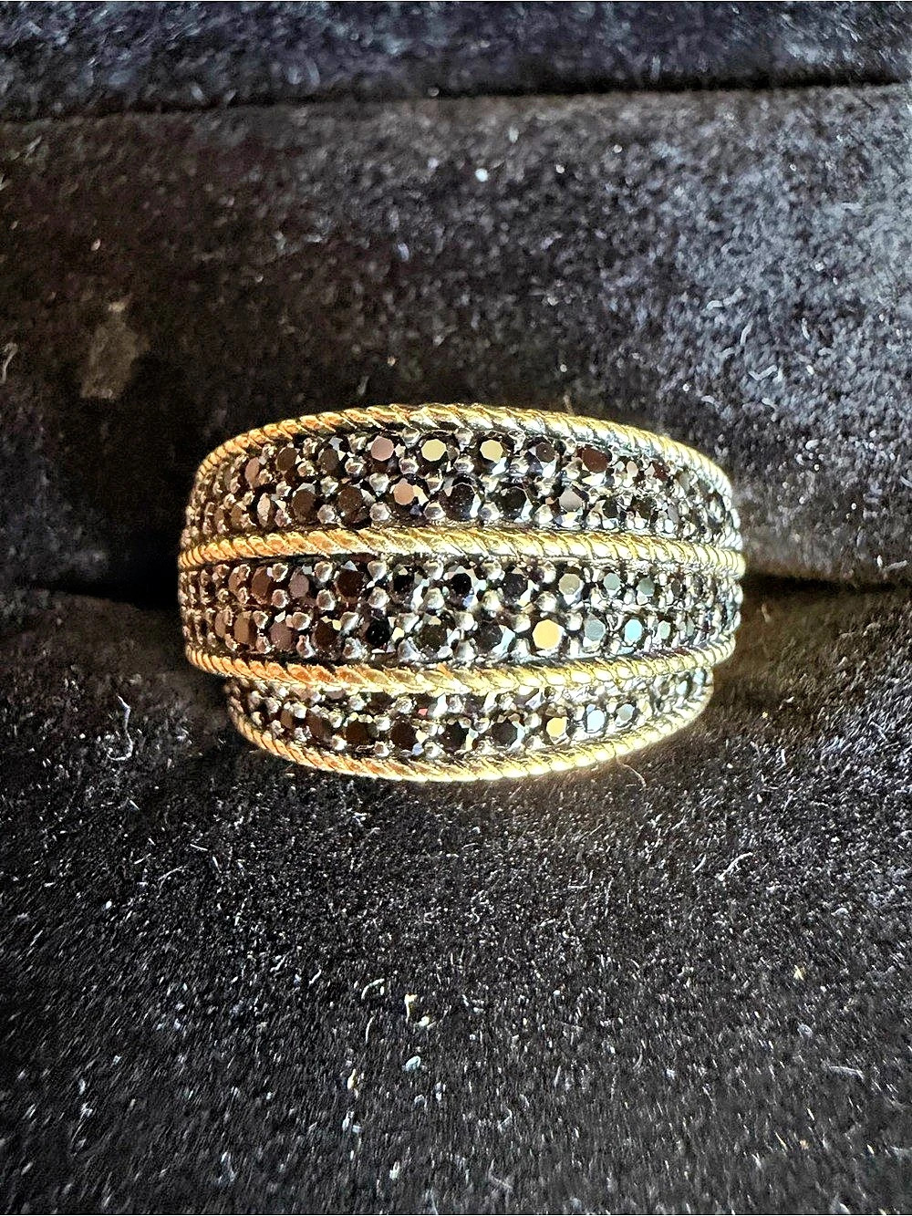 Judith Ripka Black Spinel Textured Pavé Ring in Gold & Black NWOT